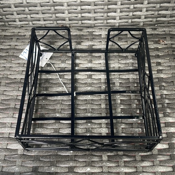 October Hill Black Metal Napkin Holder w Cypress Hill Pressed Perfect Napkins - Picture 2 of 7